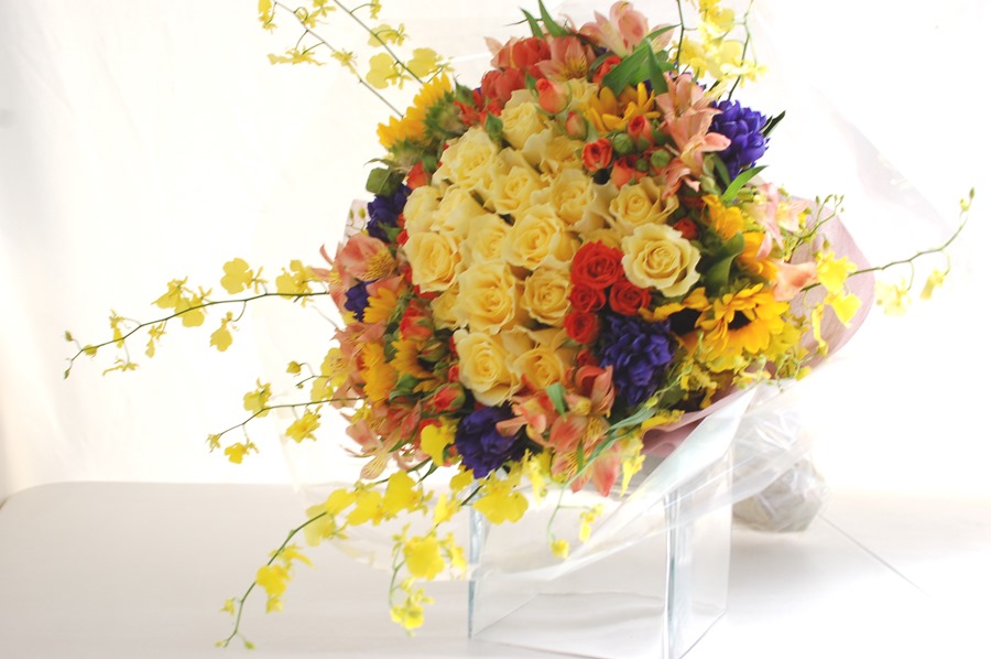 金婚式花ギフト ５０年目の結婚記念日の花束 ラグジュアリーフラワー 花ギフト