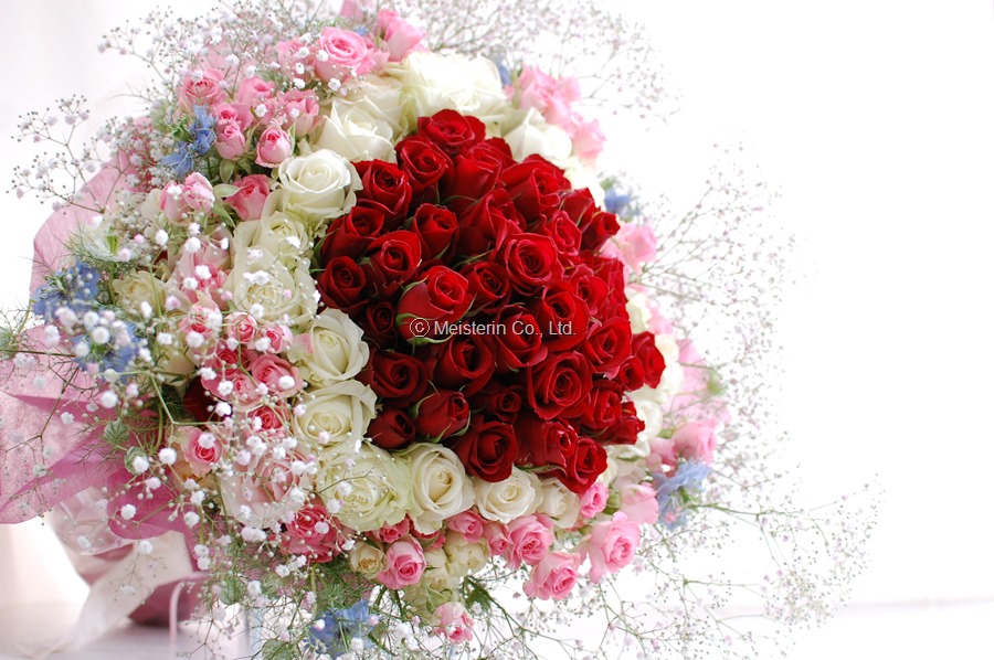 命日のお供え花束 赤いバラ ラグジュアリーフラワー 花ギフト