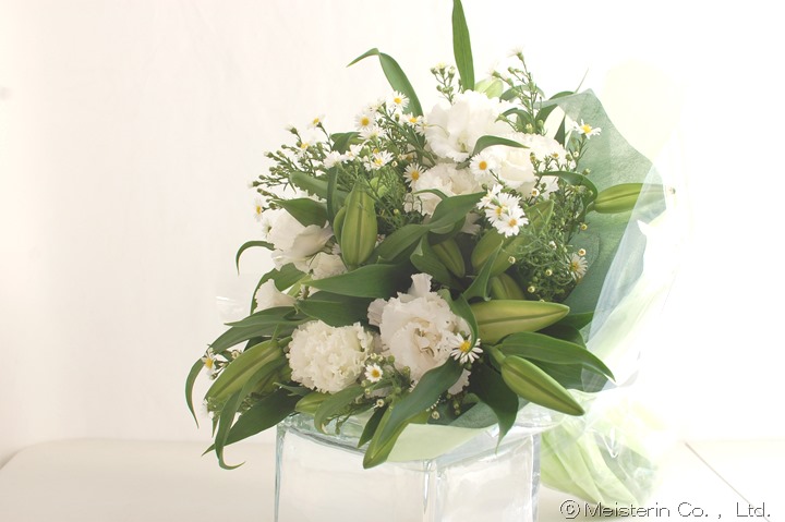 25回目の結婚記念日に贈る白い花束