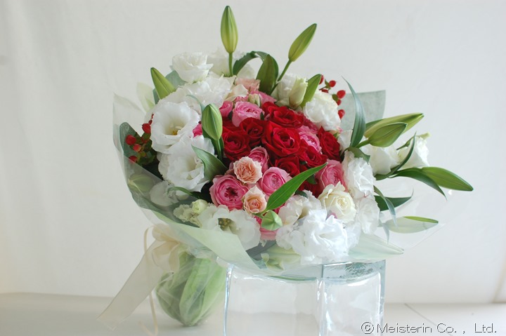 金婚式祝の紅白の花束