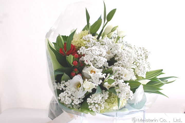 誕生日に贈る白い花束 ラグジュアリーフラワー 花ギフト
