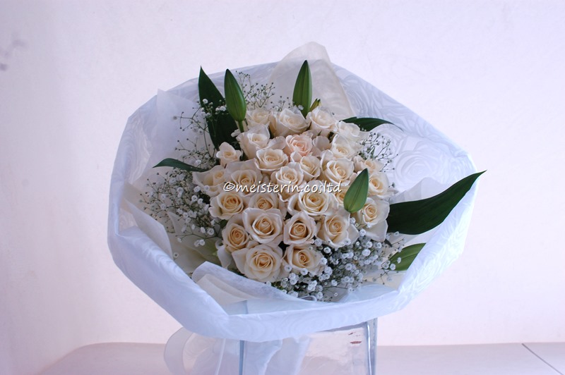 結婚記念日３０年周年・真珠婚式の花束